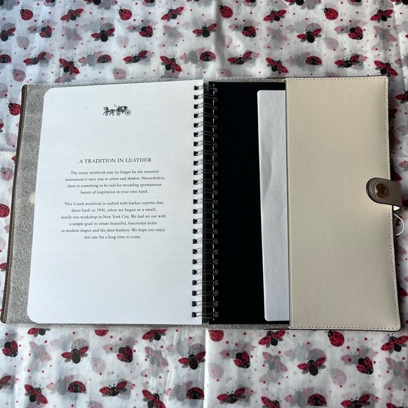 🪲🐌🐞 COACH NOTEBOOK WITH CREATURE PRINT 🐞🐌🪲 NWT 🪲🐌🐞 - Picture 14 of 16